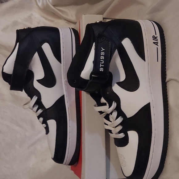 Nike Other - Air force 1 07 mid sp